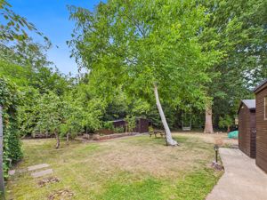 REAR GARDEN- click for photo gallery